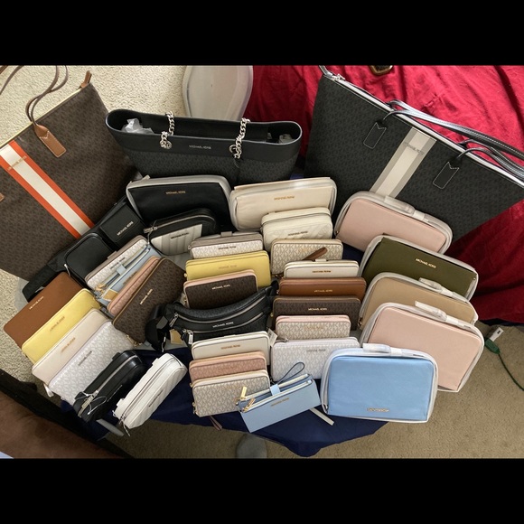 Hand To Hand - Picture 15 of 15